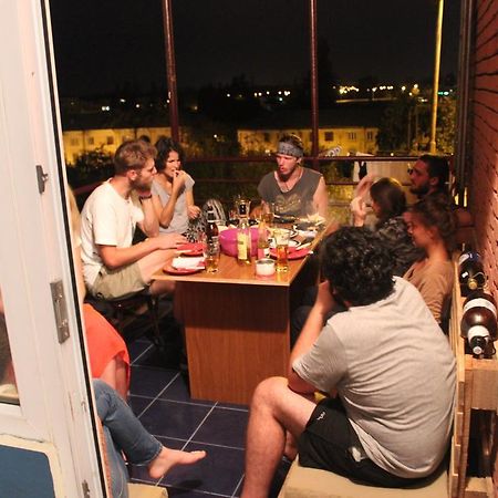 Hostel Bude Кутаїсі Екстер'єр фото