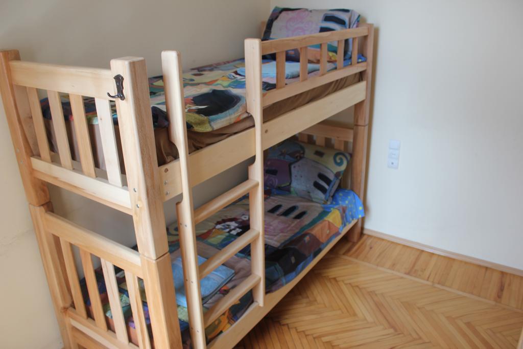 Hostel Bude Кутаїсі Номер фото