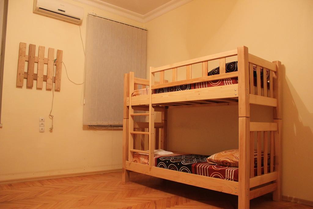 Hostel Bude Кутаїсі Номер фото