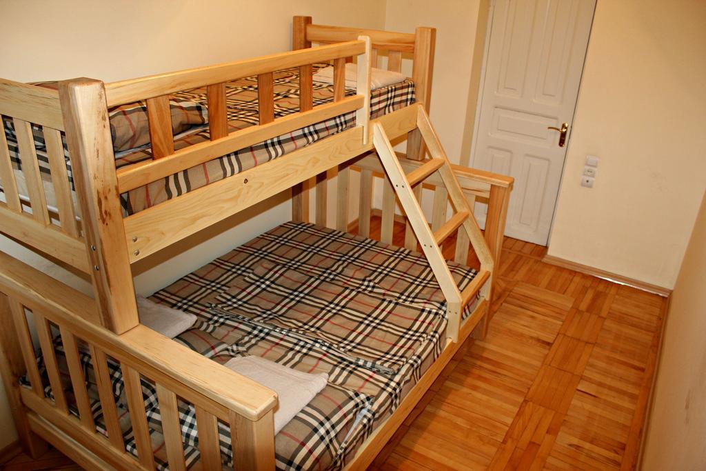 Hostel Bude Кутаїсі Номер фото