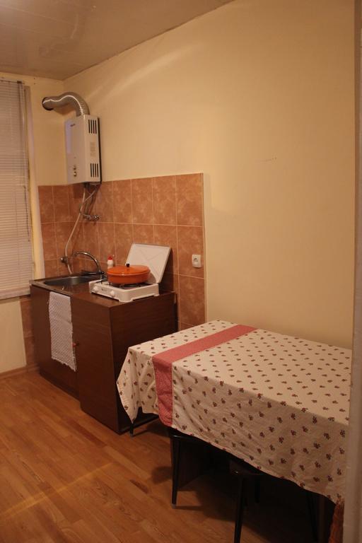 Hostel Bude Кутаїсі Екстер'єр фото
